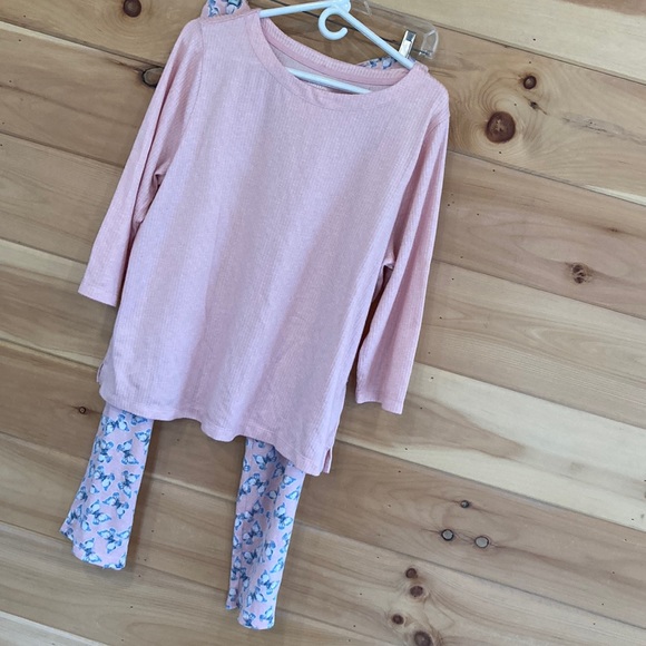 croft & barrow Other - Cute 2 piece Croft & Barrow pajama set like new